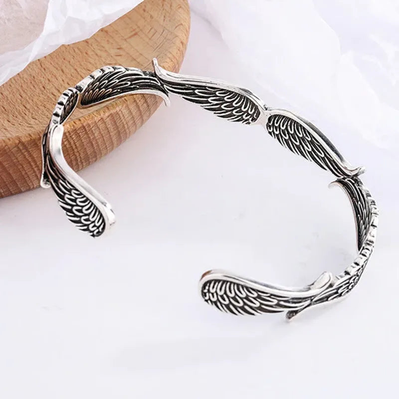 Bracelet tendance avec ailes d'ange