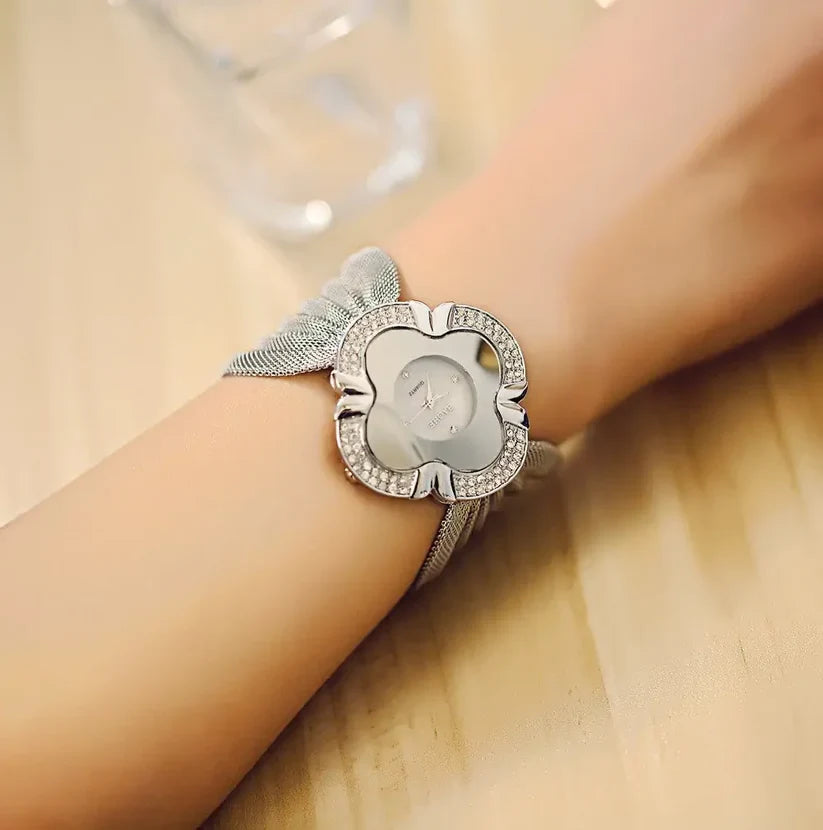 Élégante montre papillon dorée🦋⌚