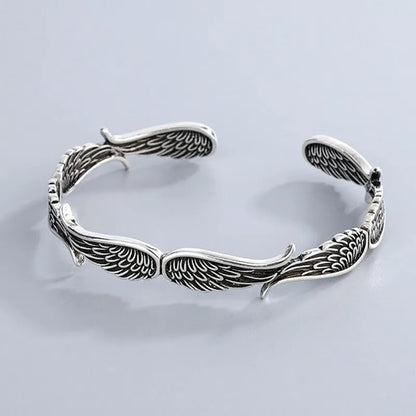 Bracelet tendance avec ailes d'ange